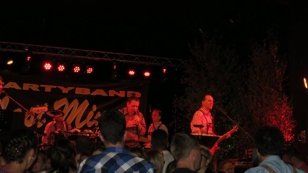 12038815_1909025795989699_2472290253541726428_o_1909025795989699